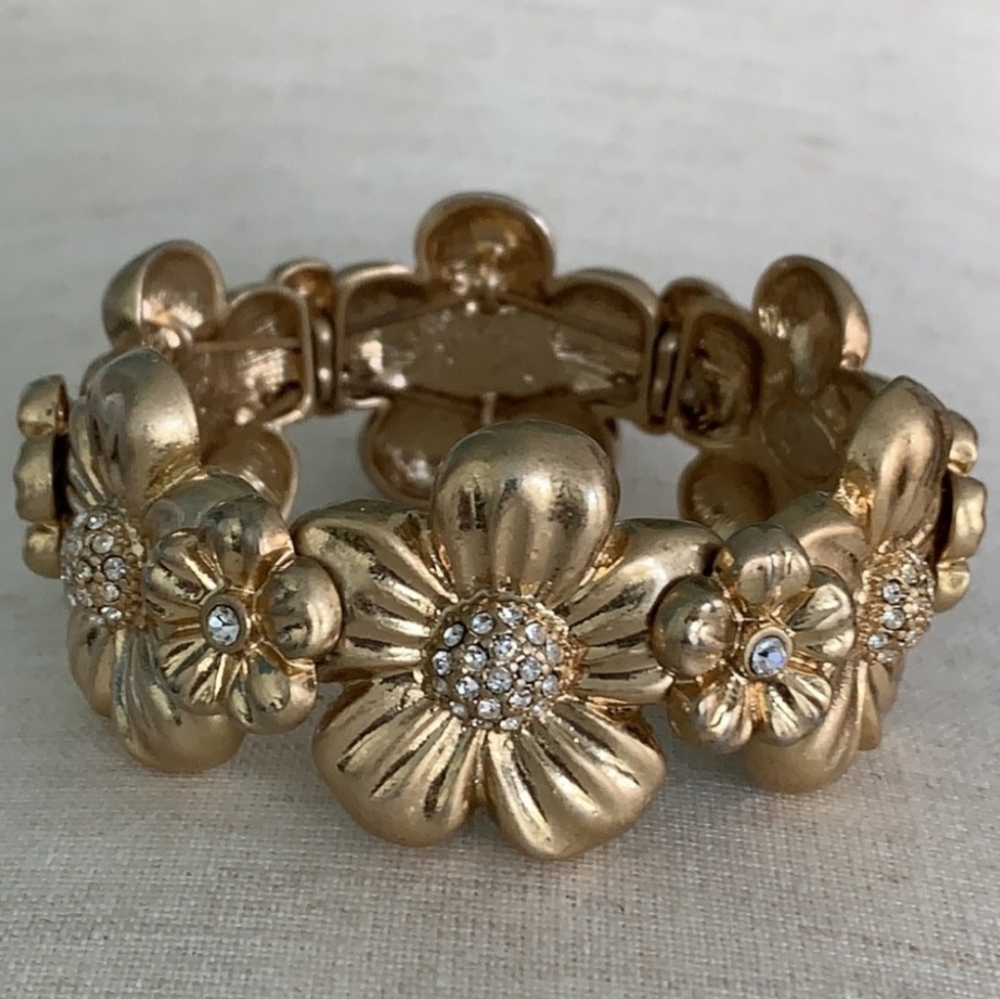 Vintage Lia Sophia Floral Stretch Bracelet